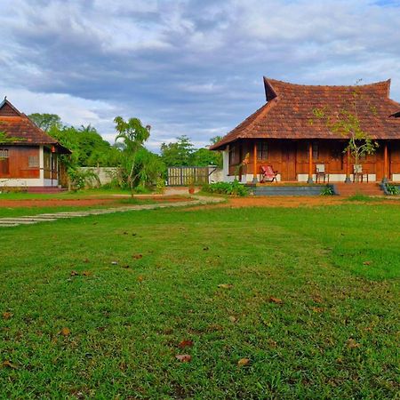 Gypsea Marari Bed & Breakfast Alappuzha Bagian luar foto