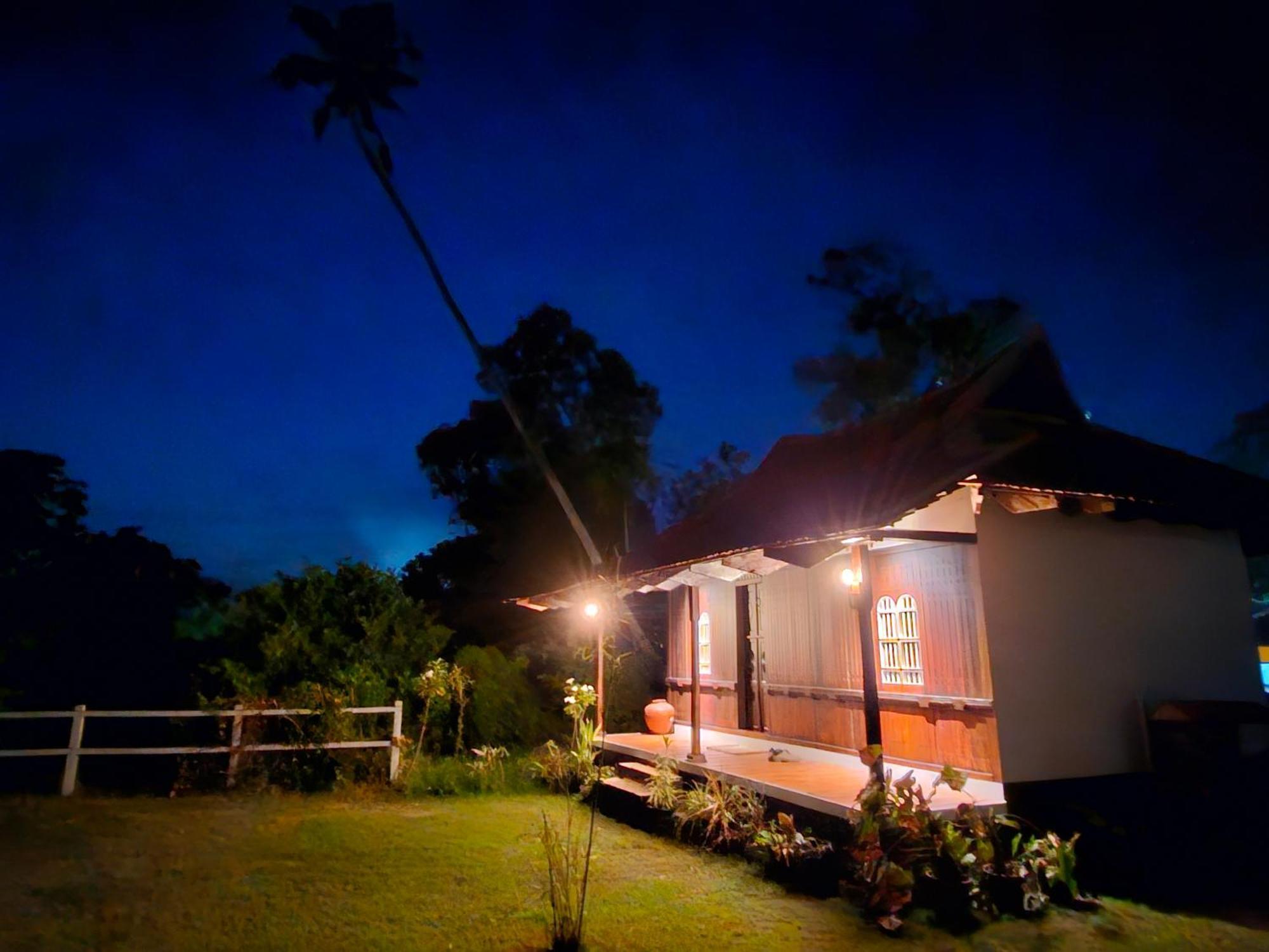 Gypsea Marari Bed & Breakfast Alappuzha Bagian luar foto