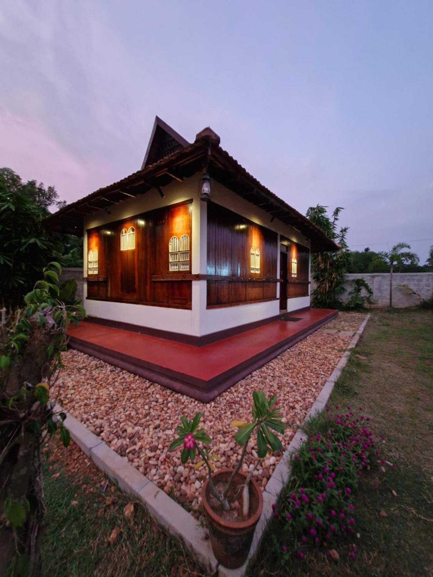 Gypsea Marari Bed & Breakfast Alappuzha Bagian luar foto